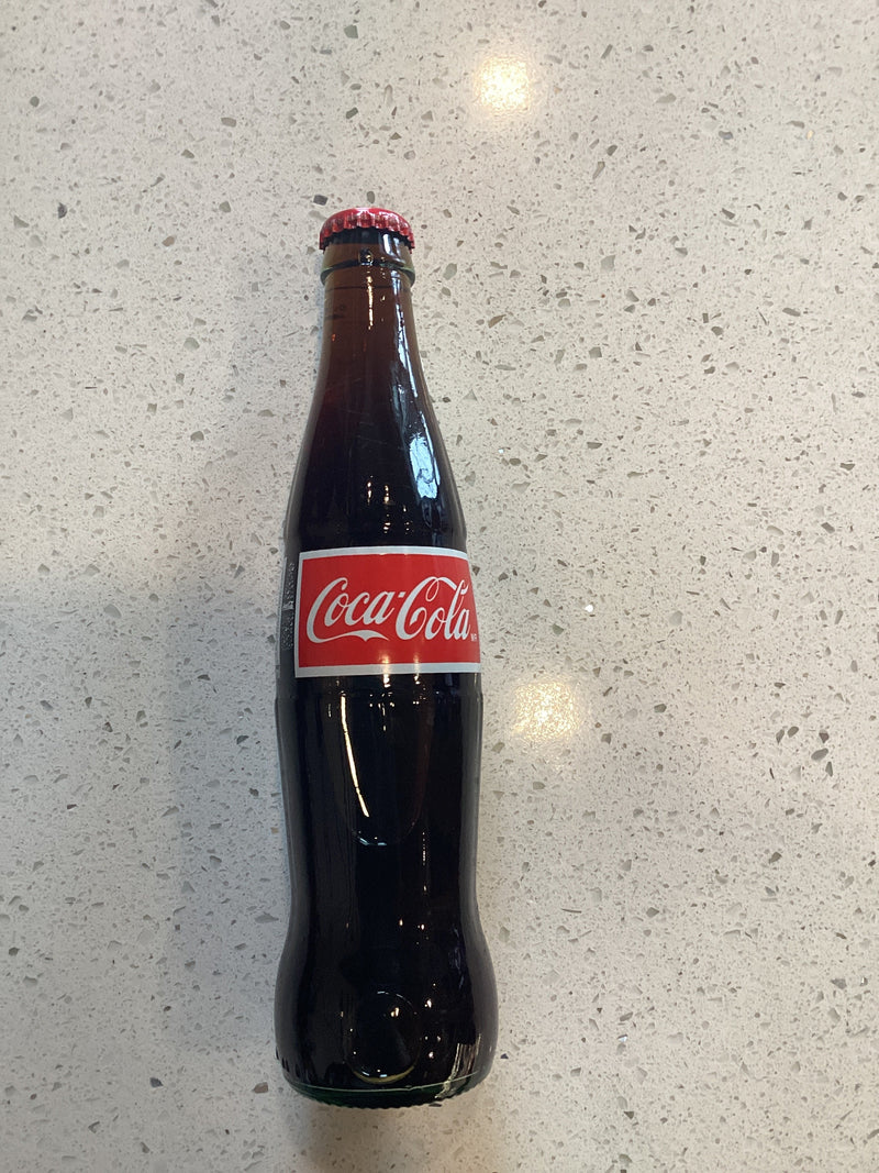 Coca-Cola (Hecho en México) (12 oz / 355ml Glass Bottle)