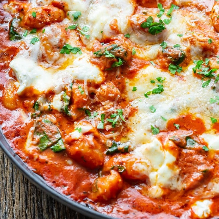 Spinach Ricotta Gnocchi, Tomato Sauce, Smoked Chicken